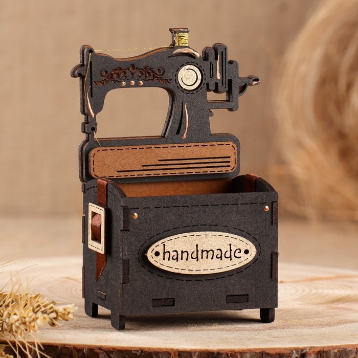 Игольница сувенир Игольница сувенир "Швейная машинка", МДФ, Дуб-черный, 7,5х5,5х12,5 см