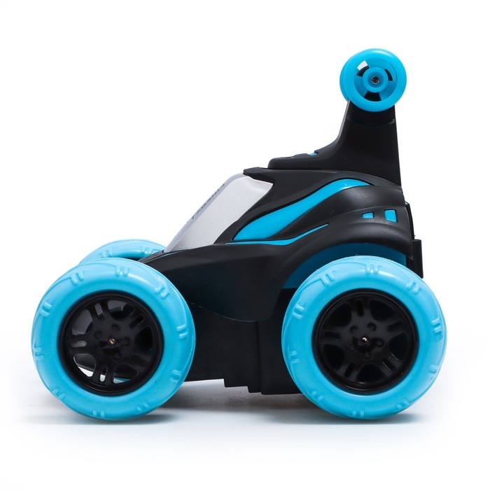 Машина-перевёртыш радиоуправляемая «Трюкач», свет, работает от аккумулятора, цвет синий Машина-перевёртыш радиоуправляемая «Трюкач», свет, работает от аккумулятора, цвет синий