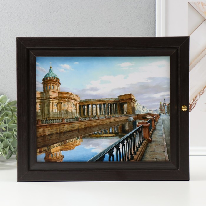 Ключница Ключница "Казанский собор" венге 26х31 см