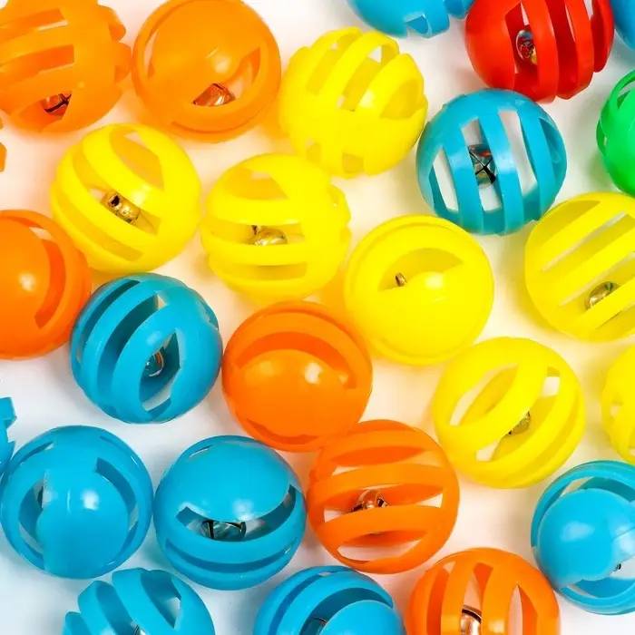 Шарик для кошек с бубенчиком Шарик для кошек с бубенчиком "Футбол", 3,8 см, фасовка 60 шт, микс цветов