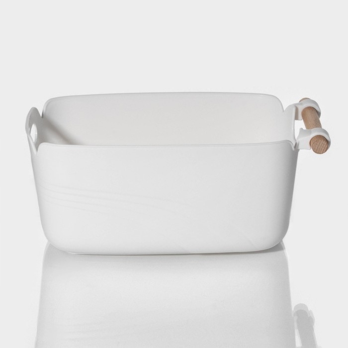 Контейнер для хранения с ручкой LaDо́m «Лаконичность», 27×14,8×11,8 см, цвет белый Контейнер для хранения с ручкой LaDо́m «Лаконичность», 27×14,8×11,8 см, цвет белый