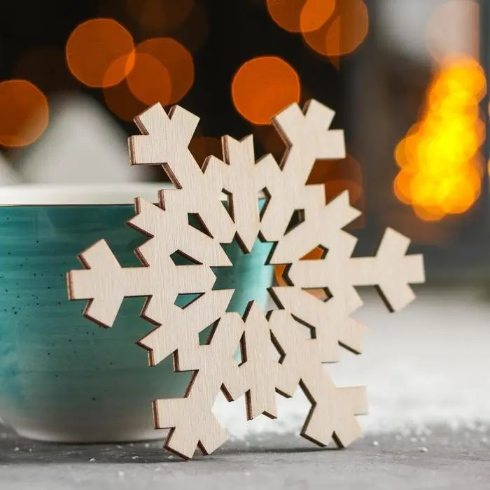 Подставка деревянная под горячее Доляна «Снежинка», 9×9 см Подставка деревянная под горячее Доляна «Снежинка», 9×9 см