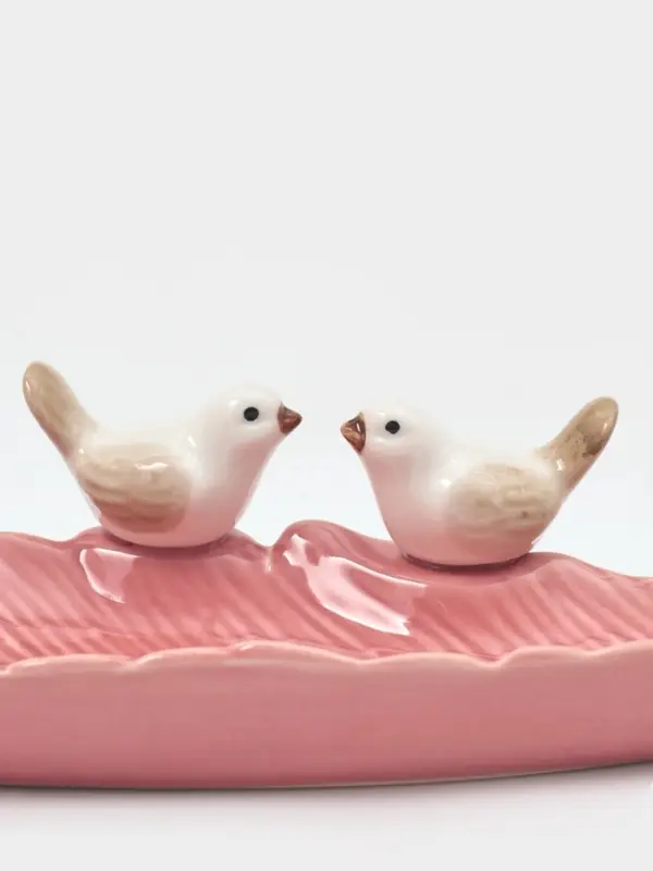 Блюдо сервировочное &laquo;Птички на листочке&raquo;, 21&times;8&times;5 см, керамика, розовое