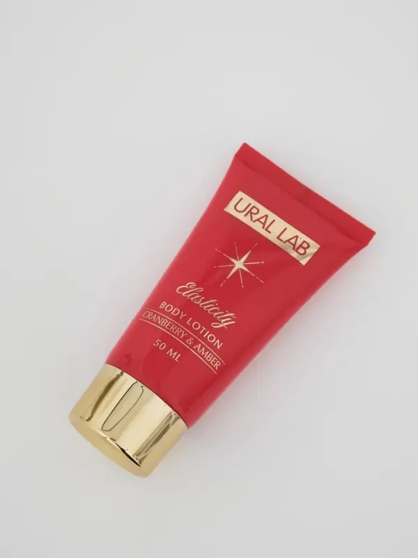 Подарочный набор новогодний в коробке конфете: гель для душа 2 шт., масло для душа, лосьон, URAL LAB Подарочный набор новогодний в коробке конфете: гель для душа 2 шт., масло для душа, лосьон, URAL LAB