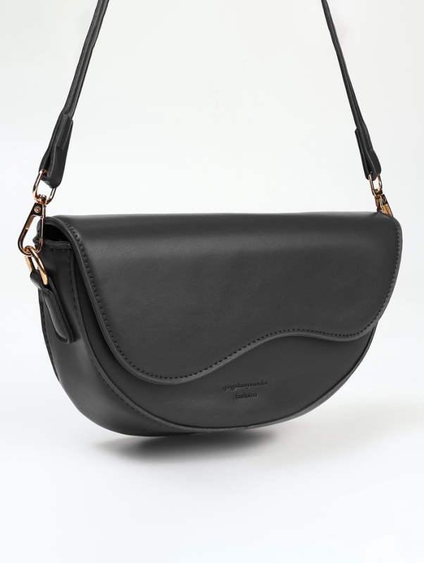 Сумка женская мессенджер на молнии, цвет чёрный Сумка женская мессенджер на молнии, цвет чёрный