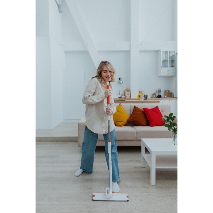 Швабра с отжимом и водосгоном Raccoon, 2 насадки из микрофибры 39×12 см, стальная ручка 130 см