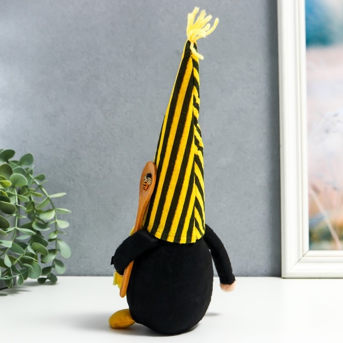 Кукла интерьерная Кукла интерьерная "Бабуля в полосатом колпаке с ложкой для мёда и пчёлами" 28х8 см