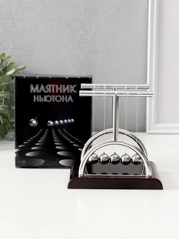 Маятник настольный антистресс &laquo;Шары техно: квадрат столбик&raquo;, 13.5&times;13.5&times;11.5 см