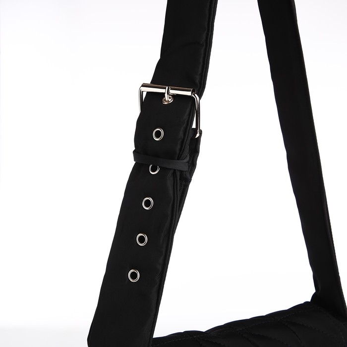 Сумка женская стеганная на плечо, отдел на молнии, 25х14х6 см, цвет чёрный Сумка женская стеганная на плечо, отдел на молнии, 25х14х6 см, цвет чёрный