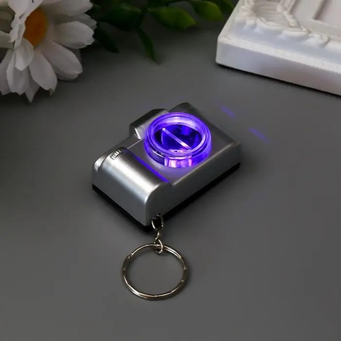 Фонарик брелок для ключей на кольце «Фотоаппарат», мигает, золото/серебро, 3.3×4.8×2 см, МИКС Фонарик брелок для ключей на кольце «Фотоаппарат», мигает, золото/серебро, 3.3×4.8×2 см, МИКС