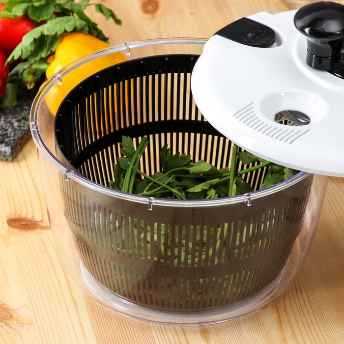 Центрифуга для сушки зелени Magistro Vegan pro, 5 л, пластик, цвет чёрный/белый Центрифуга для сушки зелени Magistro Vegan pro, 5 л, пластик, цвет чёрный/белый