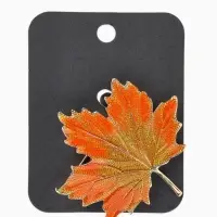 Брошь &laquo;Лист&raquo; кленовый осенний, цвет оранжевый в золоте