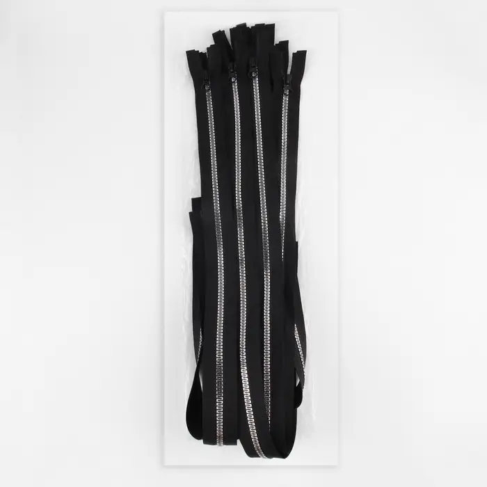 Молния «Трактор», №5, разъёмная, замок автомат, 60 см, чёрная, белая