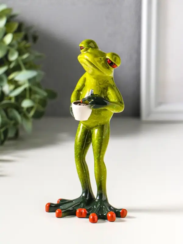 Фигурка полистоун лак &laquo;Лягуха заваривает чашечку кофе&raquo;, 7.5&times;6.2&times;15.2 см
