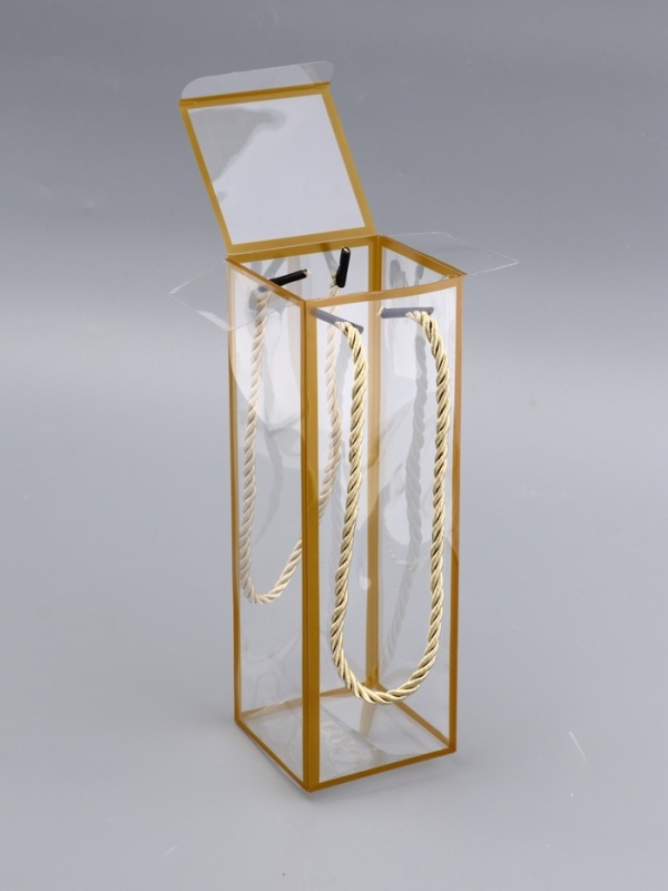 Коробка из PET с ручками, золотая, 7 х 7 х 21 см Коробка из PET с ручками, золотая, 7 х 7 х 21 см