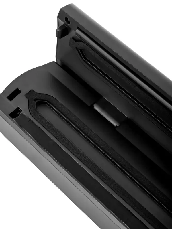 Вакууматор BRAYER 5072BR, 120 Вт, 3 л/мин, 0.65 бар, ширина пакета 29 см, чёрный Вакууматор BRAYER 5072BR, 120 Вт, 3 л/мин, 0.65 бар, ширина пакета 29 см, чёрный