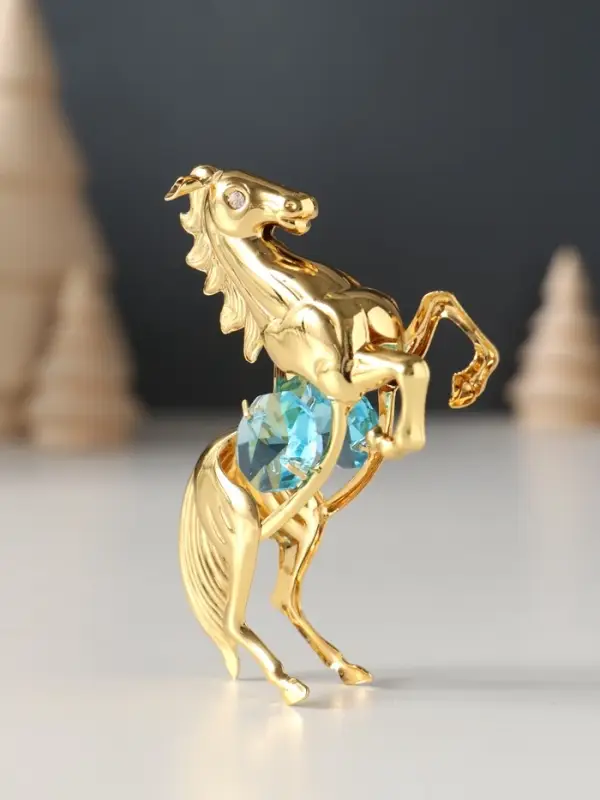 Сувенир Лошадь с 2-мя голубыми хрусталиками, 5,5х2х8 см. Сувенир Лошадь с 2-мя голубыми хрусталиками, 5,5х2х8 см.