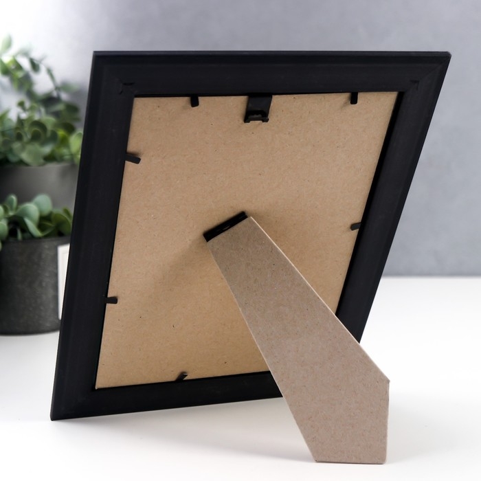 Фоторамка пластик 15х21 см золото (796) Фоторамка пластик 15х21 см золото (796)