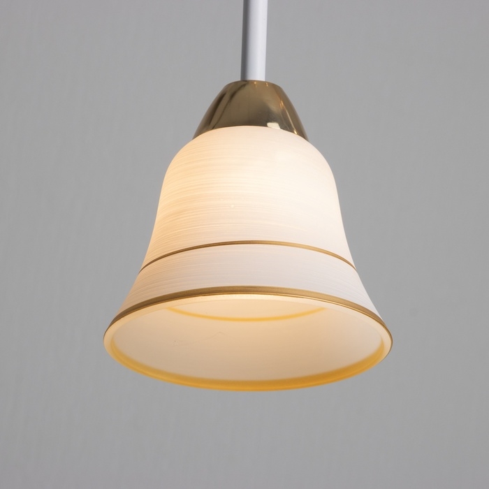 Плафон Е27 бело-золотой Плафон Е27 бело-золотой