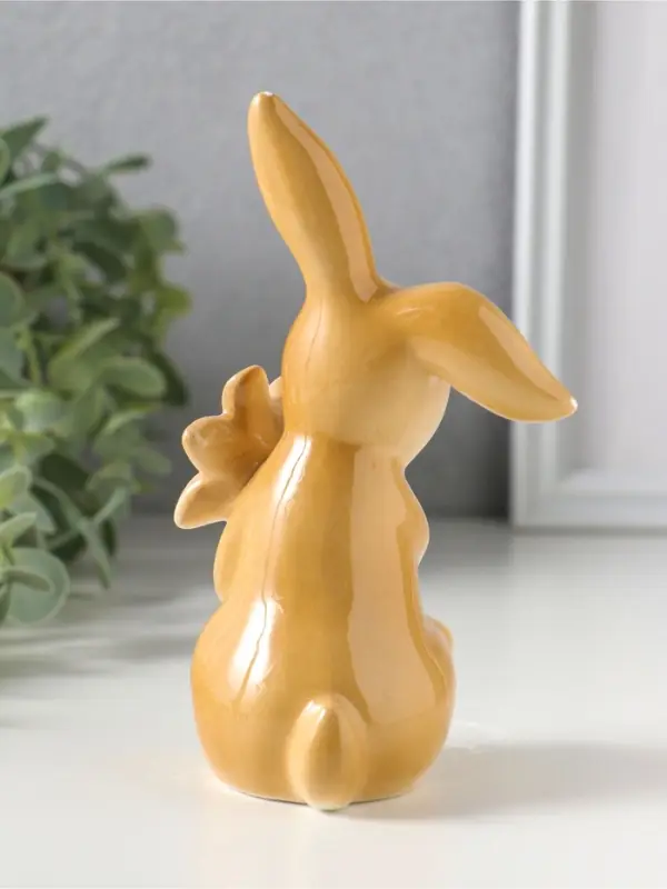 Сувенир керамика "Зайчик с розовой ромашкой" 7,9х7,3х14 см