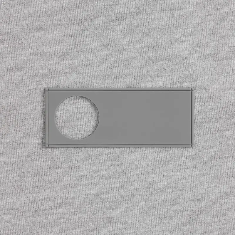 Лейбл из ПВХ с вырубкой «Круг», серый Лейбл из ПВХ с вырубкой «Круг», серый