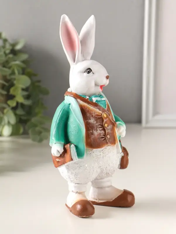 Фигура "Кролик джентельмен с книжкой" 21,5х10,5 см