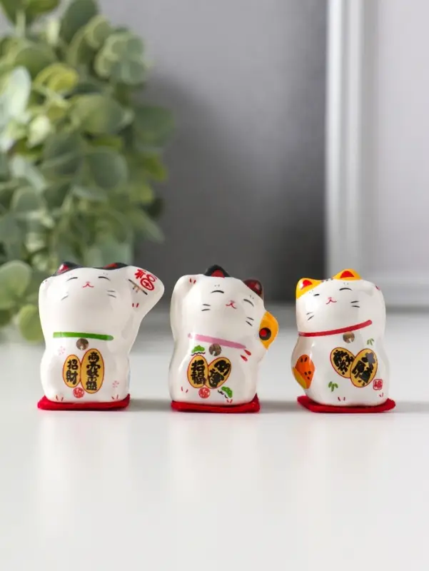 Сувенир керамика "Котики Манэки-нэко" набор 3 шт 4,2х3,6х3,5 см 2,5х9,5х4,5 см