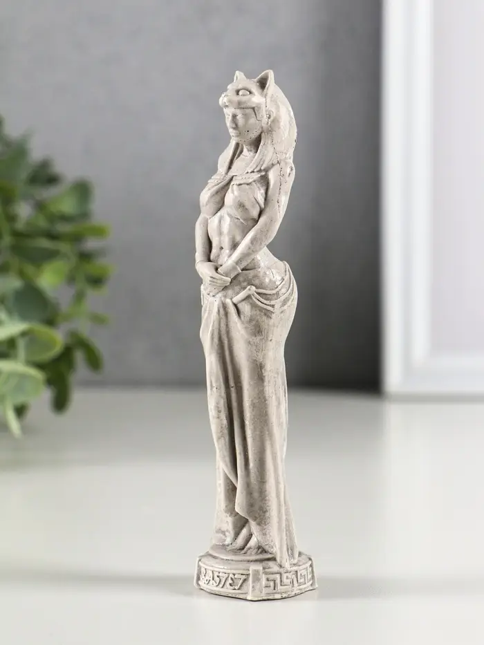 Фигура гипс "Богиня Египта" 14х3 см, под камень Фигура гипс "Богиня Египта" 14х3 см, под камень