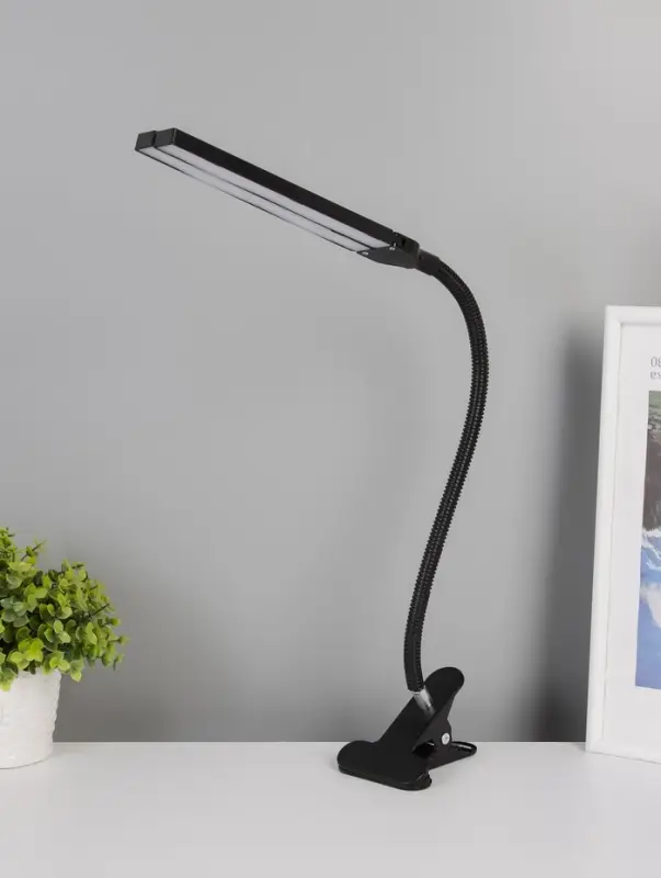 Настольная лампа &laquo;Семи&raquo;, LED, 5 Вт, 6000К, чёрный, 7.5&times;10.5&times;65 см