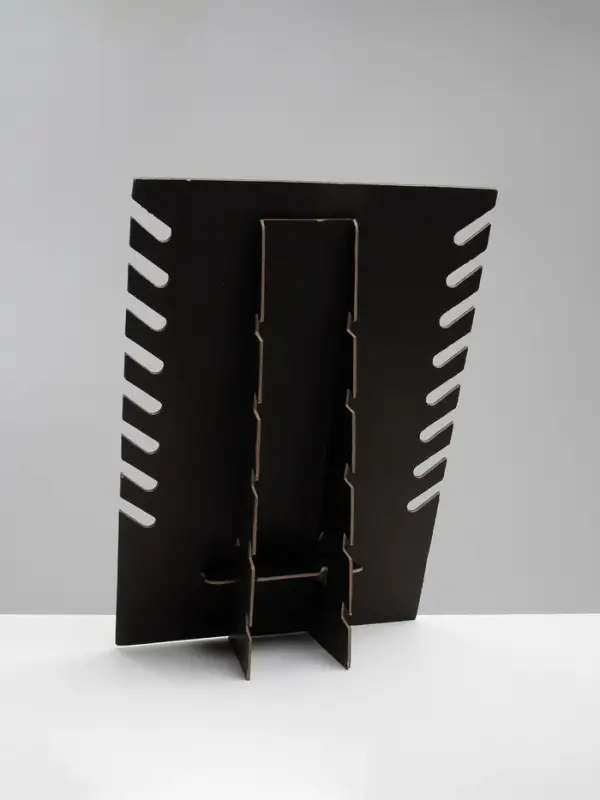 Подставка под кулоны, цепи QF, 19&times;9.5&times;28 см, чёрная