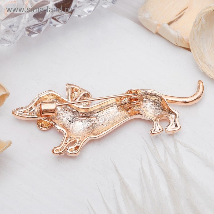 Брошь «Собака» такса с бантом, цвет красный в золоте Брошь «Собака» такса с бантом, цвет красный в золоте