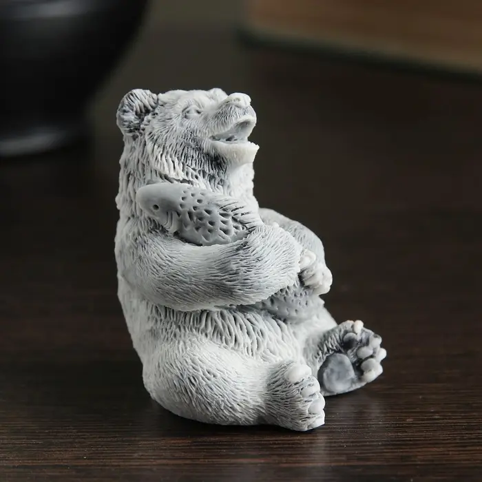 Фигурка &laquo;Медвежонок с рыбой&raquo;, 6.5 см, МИКС