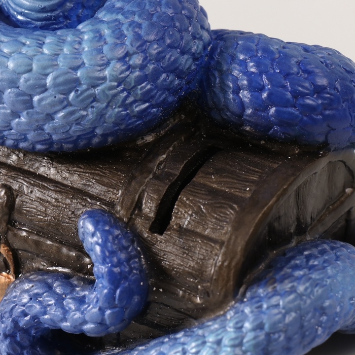 Копилка"КОБРА НА СУНДУКЕ "  20 х 17 х 12 см.