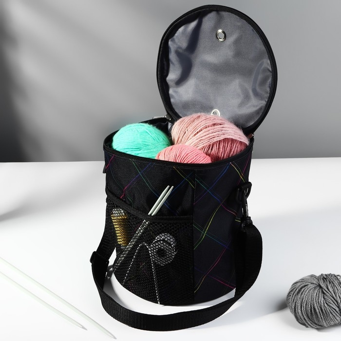 Сумка-футляр «Неон», 2 люверса, d = 21 × 23 см, цвет чёрный/разноцветный Сумка-футляр «Неон», 2 люверса, d = 21 × 23 см, цвет чёрный/разноцветный