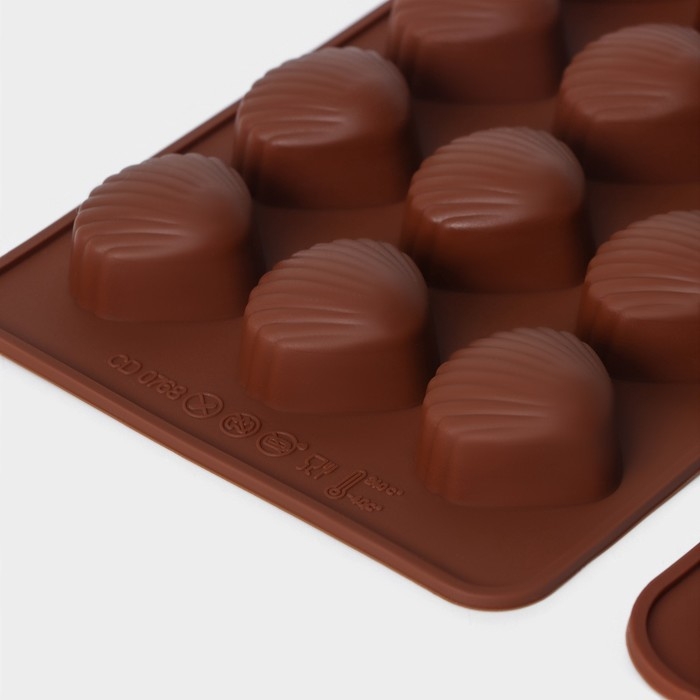 Набор форм для конфет и шоколада Доляна «Ассорти», 3 шт, силикон, цвет коричневый Набор форм для конфет и шоколада Доляна «Ассорти», 3 шт, силикон, цвет коричневый