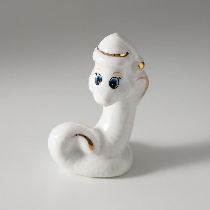 Сувенир керамика Сувенир керамика "Белая кобра в новогоднем колпаке" с золотом 4х5,5х8,5 см