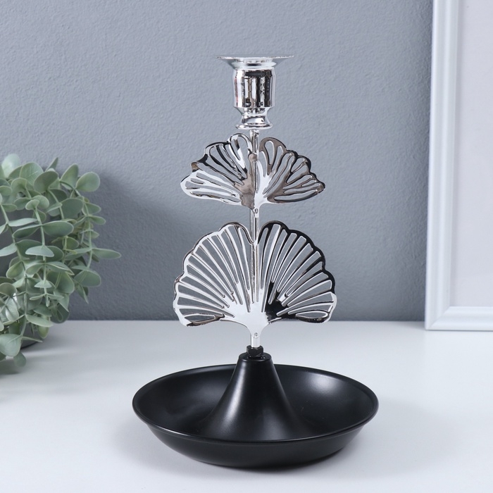 Подсвечник металл на 1 свечу Подсвечник металл на 1 свечу "Лист Гинкго" d-2 см 15,5х15,5х24,5 см