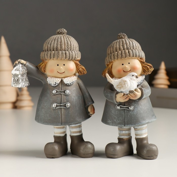 Сувенир полистоун  Сувенир полистоун "Малышка в сером пальто с птичкой/фонариком" МИКС 5х6х14 см