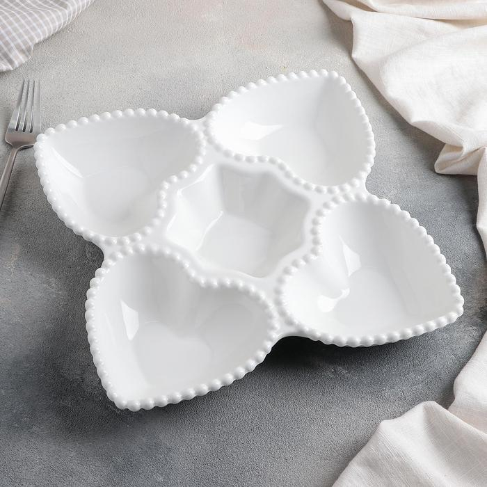 Менажница керамическая 5 ячеек «Сердца», 25×5 см, цвет белый Менажница керамическая 5 ячеек «Сердца», 25×5 см, цвет белый