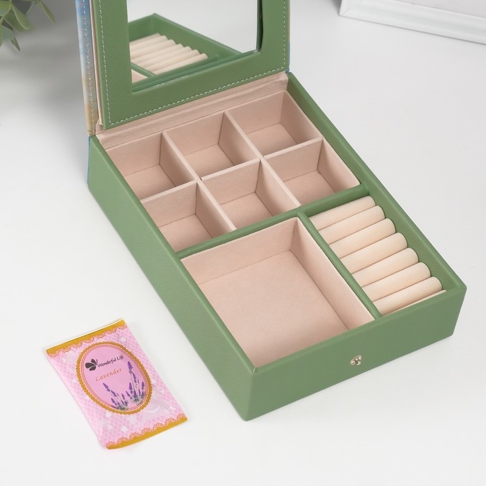 Шкатулка кожзам для украшений с зеркалом  Шкатулка кожзам для украшений с зеркалом "Девушка с пуделем" 15х21,5х5,5 см