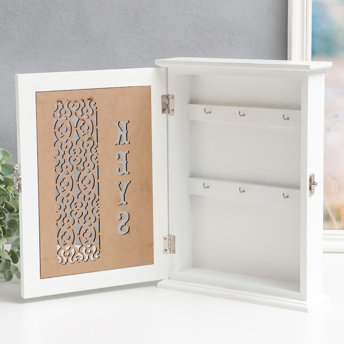 Ключница дерево Ключница дерево "Резные узоры" 6х22х29,5 см