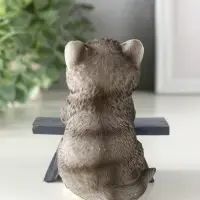 Сувенир полистоун "Котик с книгой за партой" серый 9х8,5х9,5 см
