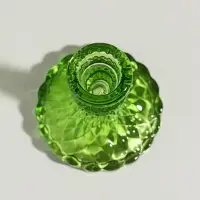 Стеклянный подсвечник на 1 свечу &laquo;Женева&raquo;, d=2.2 см, зелёный, 10.5&times;7.7&times;7.7 см