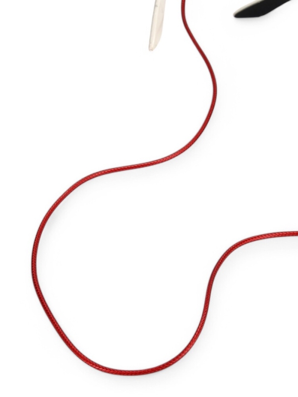 Шнурок для очков на шею 70 см силиконовый, красный Шнурок для очков на шею 70 см силиконовый, красный
