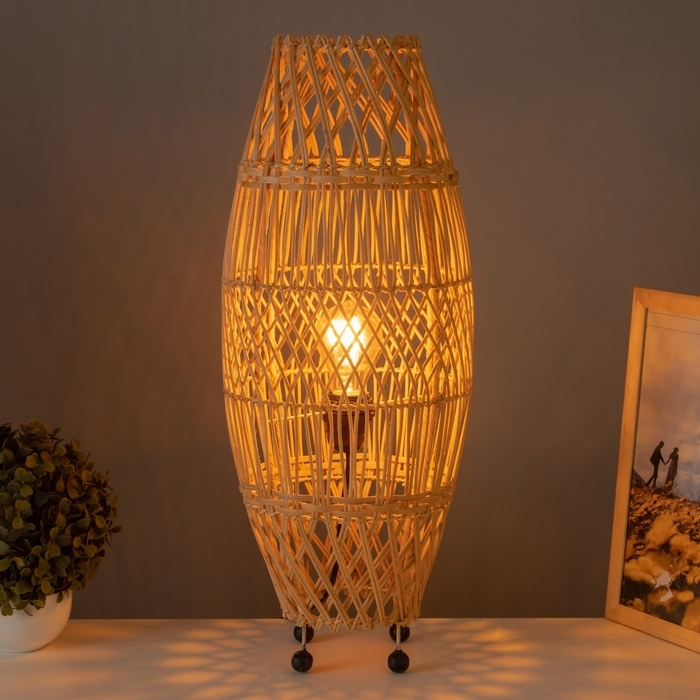 Светильник настольный из ротанга Светильник настольный из ротанга "Ютари" 1х120Вт, Е27, 20х20х55 см