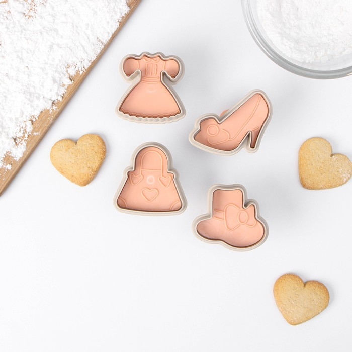 Набор форм для печенья «Одежда», 4 шт, бежевый