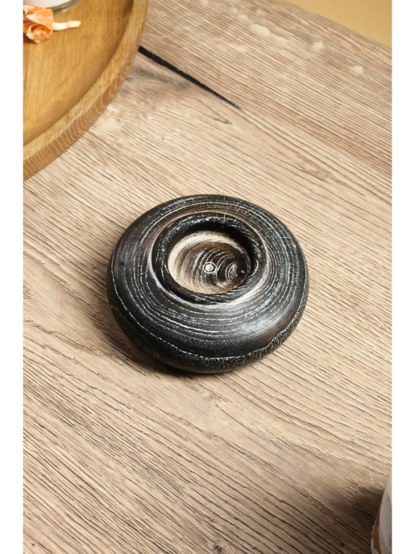 Подсвечник из дерева Джати, d 3 см,10х10х4 см, цв. темно-коричневый