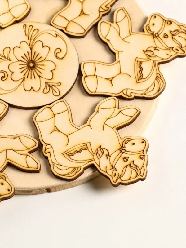 Подставка под горячее Лошадь маленькая, 20см, можжевельник Подставка под горячее Лошадь маленькая, 20см, можжевельник