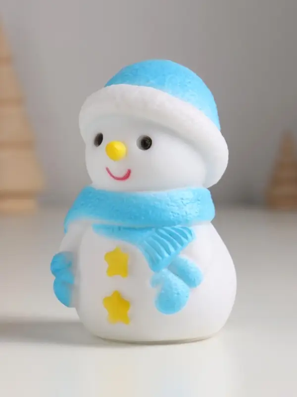 Фигурка светящаяся RISALUX «Снеговик в голубом» LED, 3хAG10 7,5х5,5х10 см