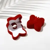 Футляр под серьги, кольцо &laquo;Бабочка&raquo;, бархатный, 5&times;5.5 см, красный